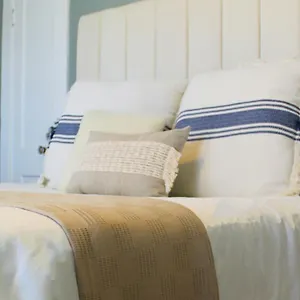  Holiday home Historic Revival 2br Midtown Free Parking Fast Wifi Free Parking Yes Pets United States